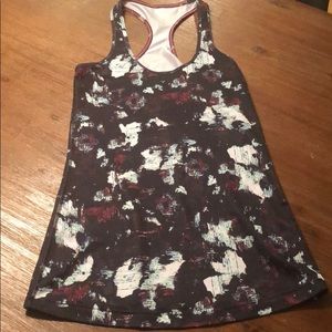 Lululemon print tank
